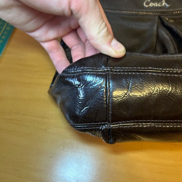 Vintage Leather Coach crossbody/shoulder bag - Picture 13 of 16